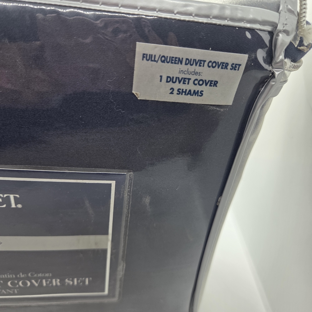Royal Velvet F/Q Duvet Cover and Shams - Picture 6 of 6